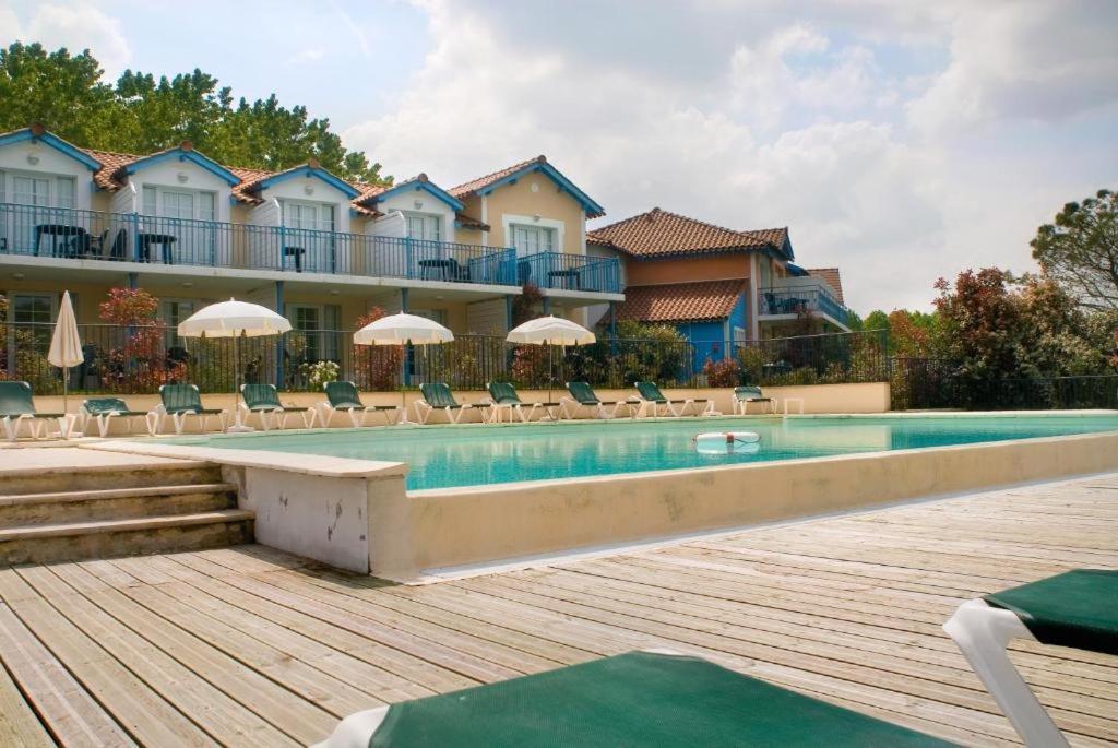 Residence Pierre & Vacances Le Hameau Du Lac Marciac Exterior foto