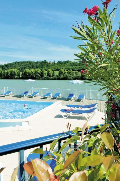 Residence Pierre & Vacances Le Hameau Du Lac Marciac Exterior foto