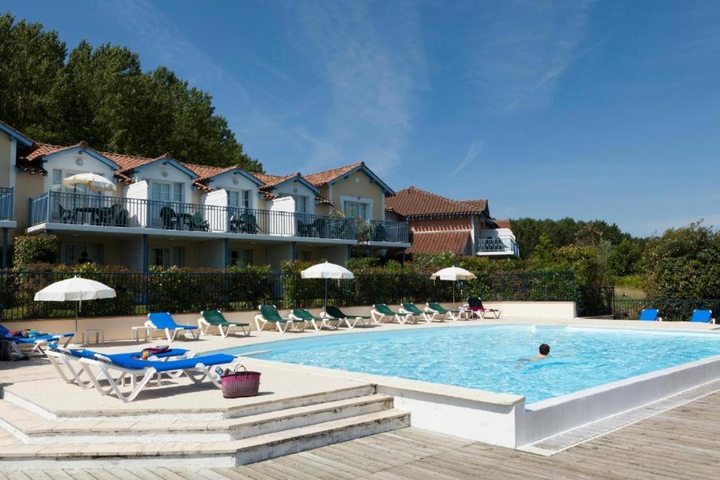 Residence Pierre & Vacances Le Hameau Du Lac Marciac Exterior foto